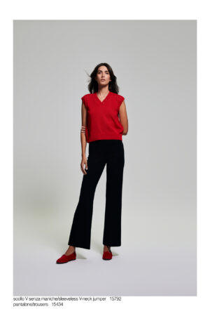 Art. 15792 Scollo V/V neck- Art. 15434 Pantalone/Trousers